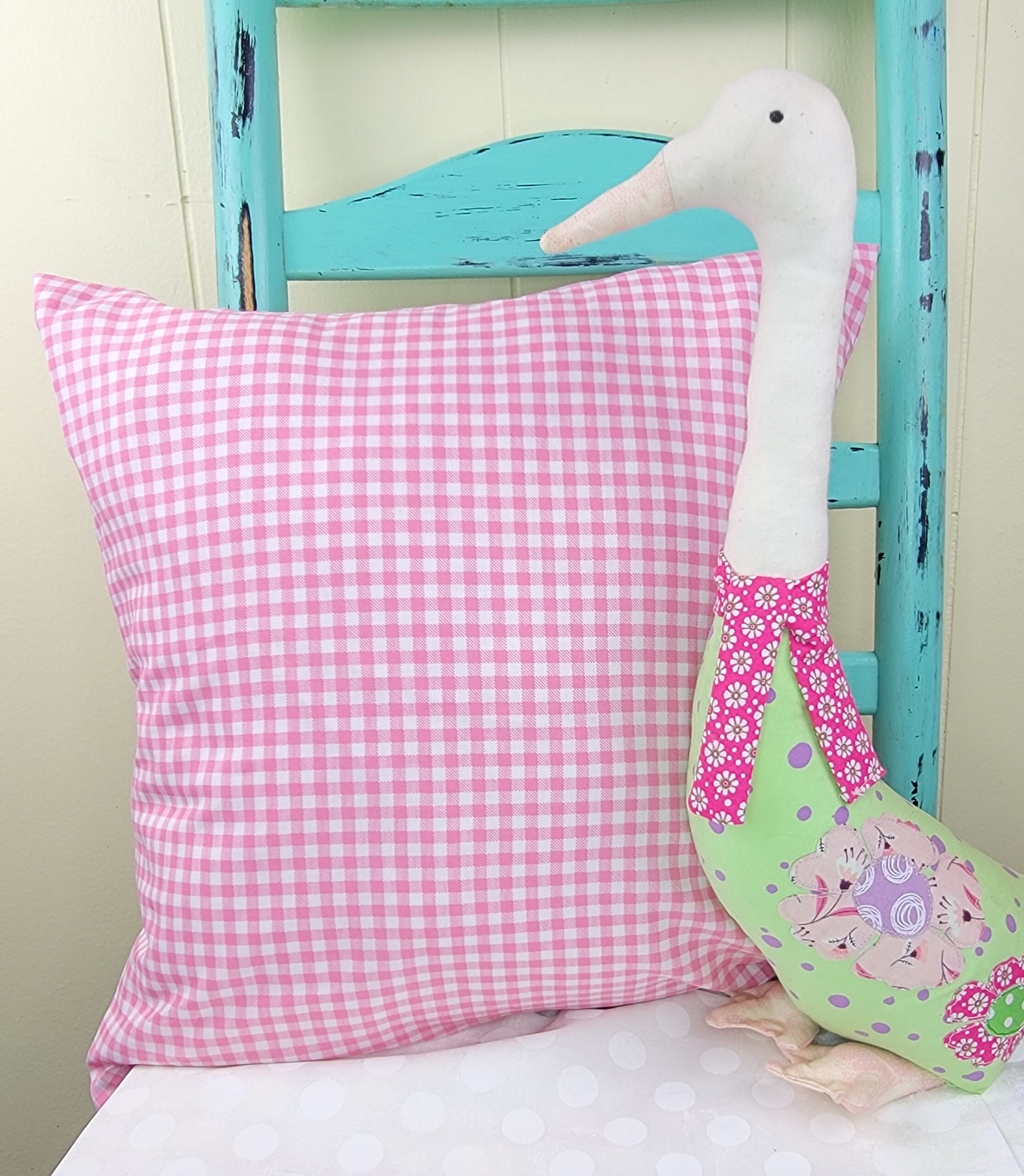 No-Sew Throw Pillow Covers: Using Fusible Tape